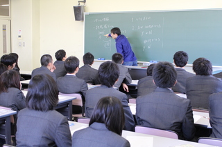岐阜聖徳学園高等学校の大学見学会が開催されました