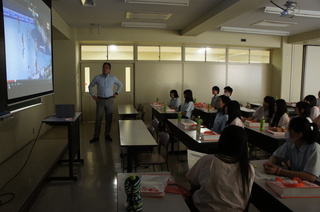 岐阜聖徳学園高等学校による大学見学会が開催されました。