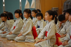 （動）2年生伝統の時間～日本舞踊