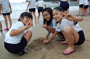 （動）夏期野外学習第1日～浜辺での遊び