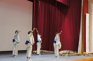(動)2年生伝統の時間～日本舞踊