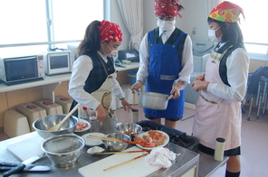 調理実習～６年生家庭科