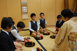 （動）伝統の時間～茶道・囲碁