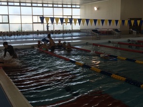 （動）初めての水泳～1年体育