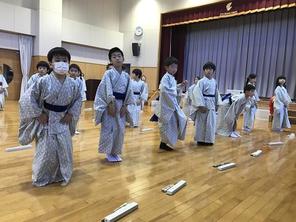 （動）日本舞踊～２年生伝統