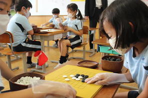 3年生　伝統の学習「囲碁」