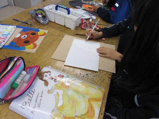 ５年生図工 伝言板の制作 デイリースナップで見る学びのポイント 岐阜聖徳学園大学附属小学校