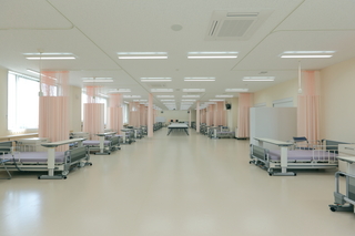 看護学部棟（９号館）竣工式が行われました。