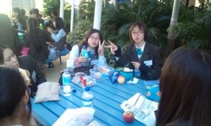ＨＥＬＥＮＳＶＡＬＥ　ＳＨＯＰＰＩＮＧ　ＳＥＮＴＥＲにて昼食を・・・