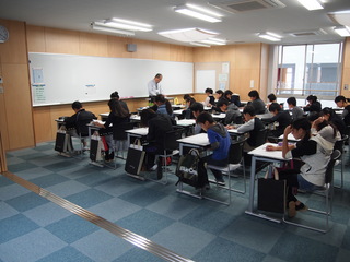 「附属中学オープン模試対策講座」が行われました！！