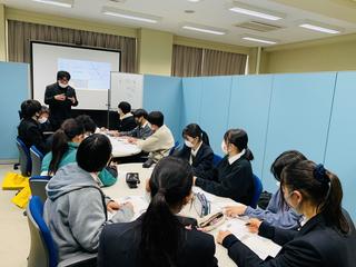 羽島北高等学校との高大連携事業「地域課題探究型学習生徒向けリーダー研修」を実施