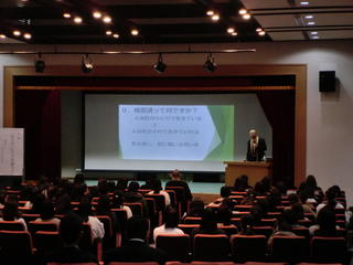 令和元年度　報恩講の集い（短期大学部）が開催されました。