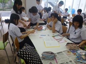 「壁新聞」づくり