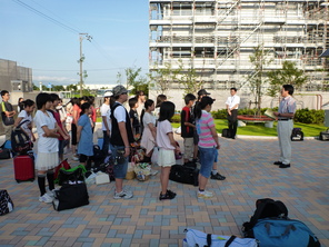生徒３８名、東日本の被災地に向けて出発！