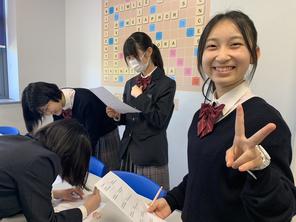 今日から英語の授業が始まりました（３年生 イギリス 海外語学研修）