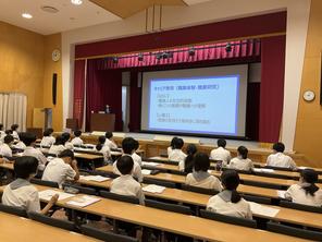 職業講話がありました（２年生）