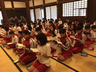 西山別院の研修場にて
