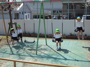 園庭あそびがおもしろい! 園庭あそびがおもしろい!