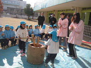もちつき(年中) もちつき(年中)