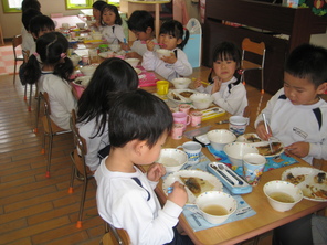 うれしい給食タイム