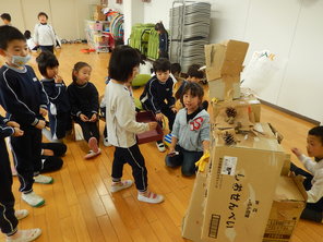 年長組　柳津小学校との交流会