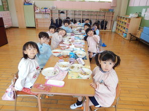 給食がスタートしました 給食がスタートしました