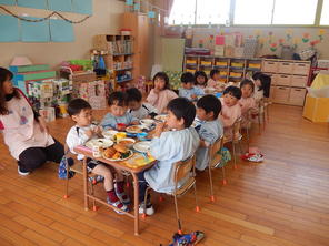 給食が始まりました