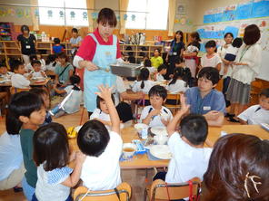給食参観 給食参観