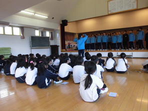 年長組　境川中学校との交流会