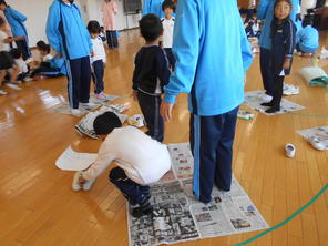 年長組、年中組　境川中学１年生との交流会