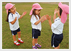 遊び中心の「子ども主体の保育」を実施！