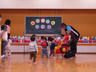 みみちゃんクラブで「みみちゃん運動会」（10月19日）