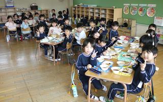 年長組　最後の給食　これまでおいしい給食をありがとうございました