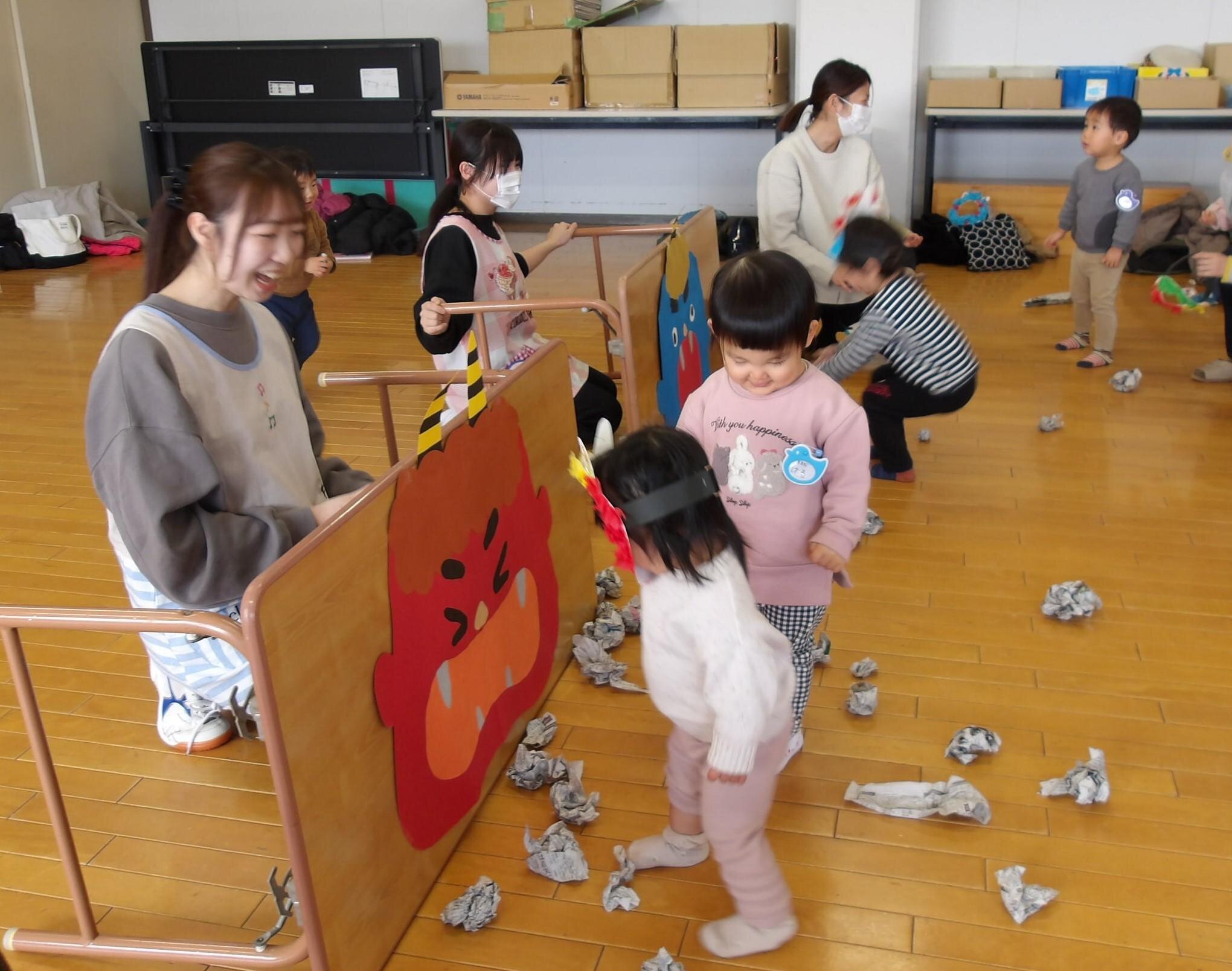 「おにはー、そと！　ふくはー、うち！」