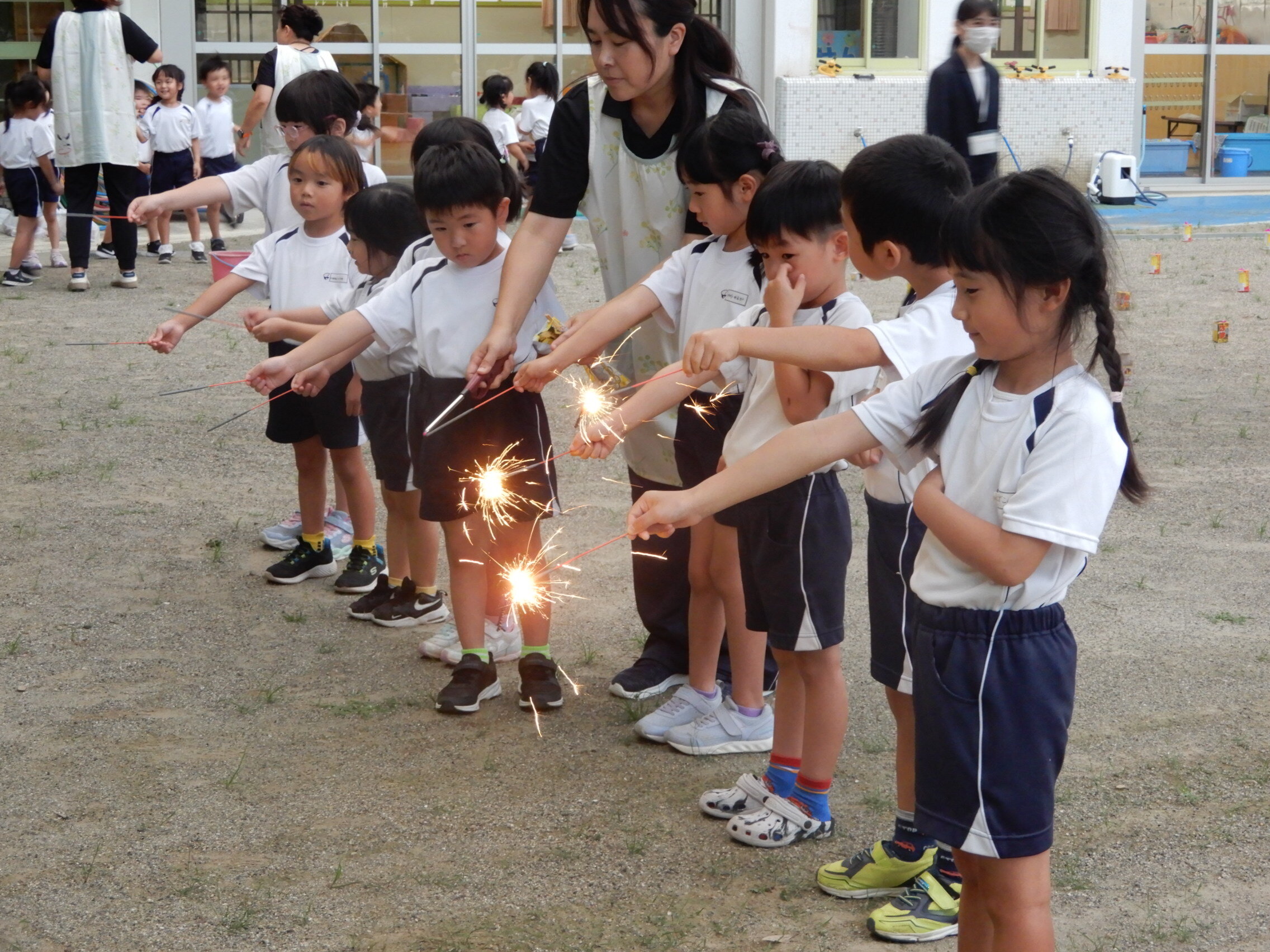7月