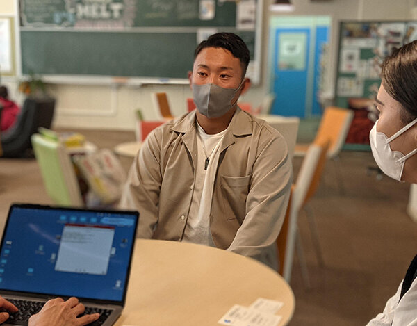 本学学生が「多文化交流フェスタ in メディコス」の企画に参加しました