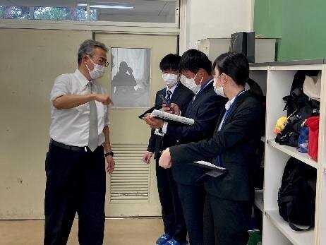 岐阜聖徳学園高等学校での参観実習