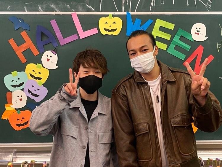 外国語ラウンジ「Lounge MELT」でHalloween Partyを開催しました