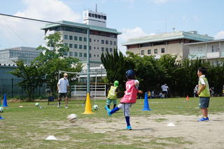 FC岐阜との連携講座「FC岐阜 親子ふれあいサッカー教室」開催報告［2022.6.25(土)］