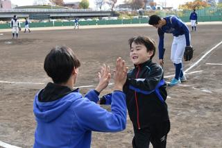 カラフルタウン岐阜との連携講座「One DaY Sports Challenge!（野球教室）」開催報告［2022.12.11(日)］